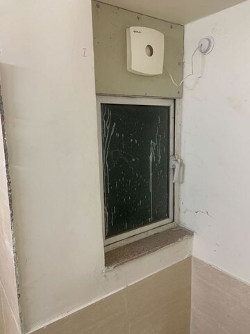 Furnished Amenities in 3.5 BHK Apartment at DLF Express Greens, Manesar Sector 1a – for Sale