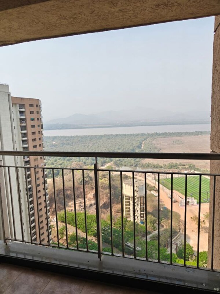 Balcony, ghodbunder road 2.5 Bedroom 873 Sq.Ft. Apartment In Ghodbunder Road Thane 10088876