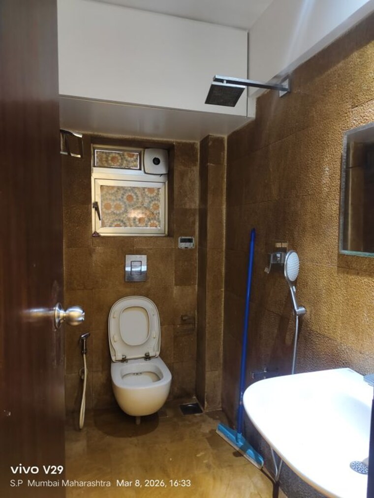 Bathroom, textila-chs 2 Bedroom 760 Sq.Ft. Apartment In Prabhadevi Mumbai 10088878