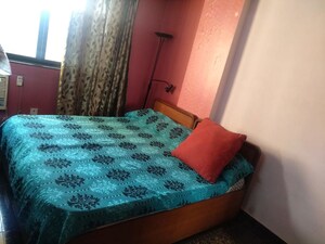 Bedroom in 2 BHK Apartment at Landmark CHS Malad, Malad West – for Rent