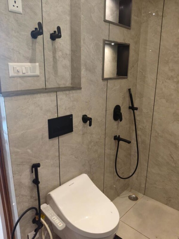 Bathroom, central-park-flower-valley 3 Bedroom 1215 Sq.Ft. Builder Floor In Sohna Sector 33 Gurgaon 10088911