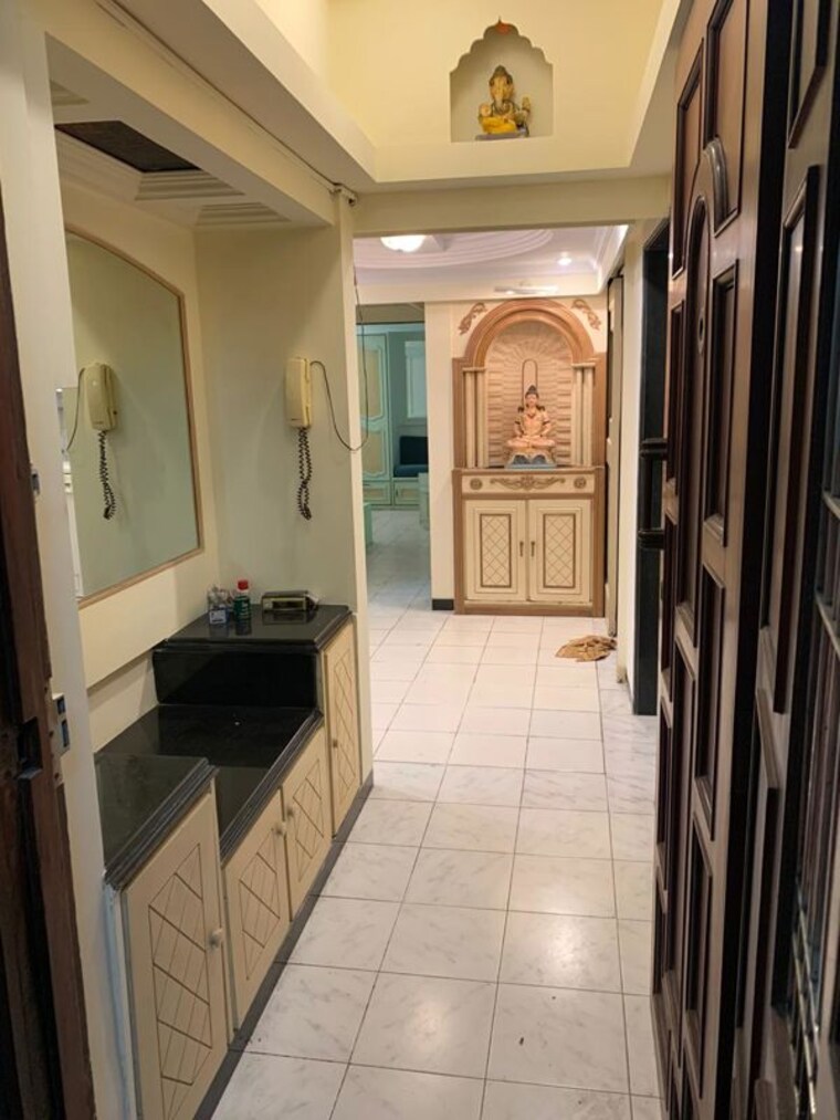 undefined, bandra west 2 Bedroom 700 Sq.Ft. Apartment In Bandra West Mumbai 10083431