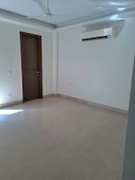 3 BHK 160 Sq.Yd. Builder Floor in Kailash Colony