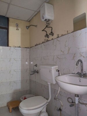 Bathroom in 1 BHK Apartment at Omaxe Srishti And Sanskriti, Gomti Nagar – for Rent