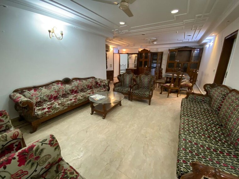 Bedroom, green park 3 Bedroom 1800 Sq.Ft. Builder Floor In Green Park Delhi 10088922