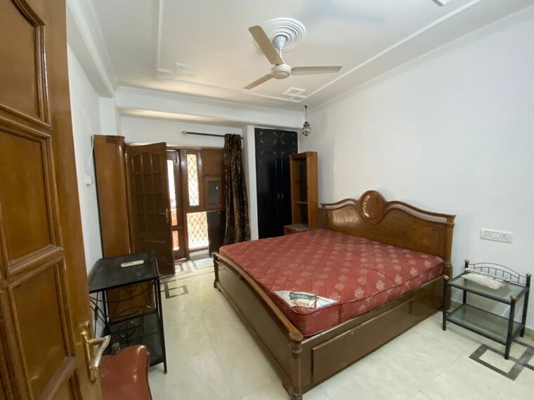 Bedroom, green park 3 Bedroom 1800 Sq.Ft. Builder Floor In Green Park Delhi 10088922