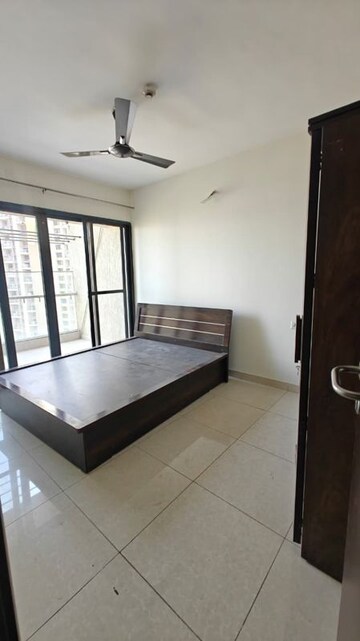 Room in 2 BHK Apartment at Magarpatta Nanded City Sargam, Sinhagad – for Rent