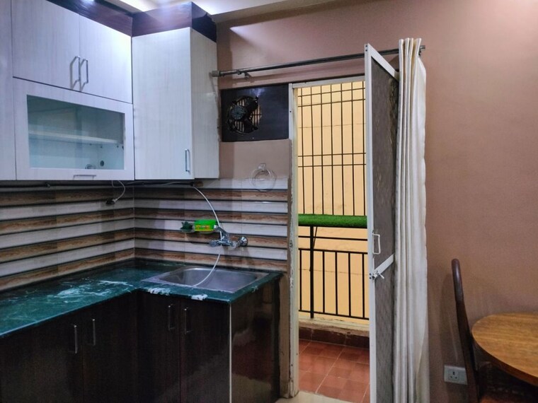 Kitchen, gardenia-golf-city 2.5 Bedroom 1150 Sq.Ft. Apartment In Sector 75 Noida 10088984