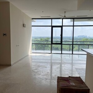 Room in 3.5 BHK Apartment at Ireo The Grand Hyatt Residences, Sector 58 – for Sale