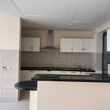 Kitchen in 3.5 BHK Apartment at Ireo The Grand Hyatt Residences, Sector 58 – for Sale