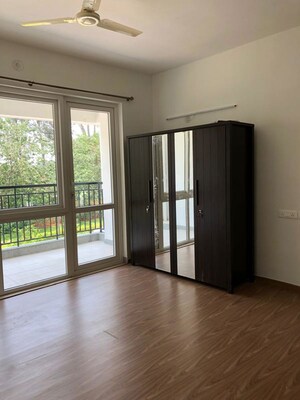 Room in 3 BHK Apartment at Prestige Misty Waters, Hebbal – for Sale