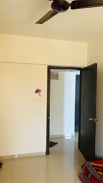 Room in 2 BHK Apartment at Majestique City, Wagholi – for Rent