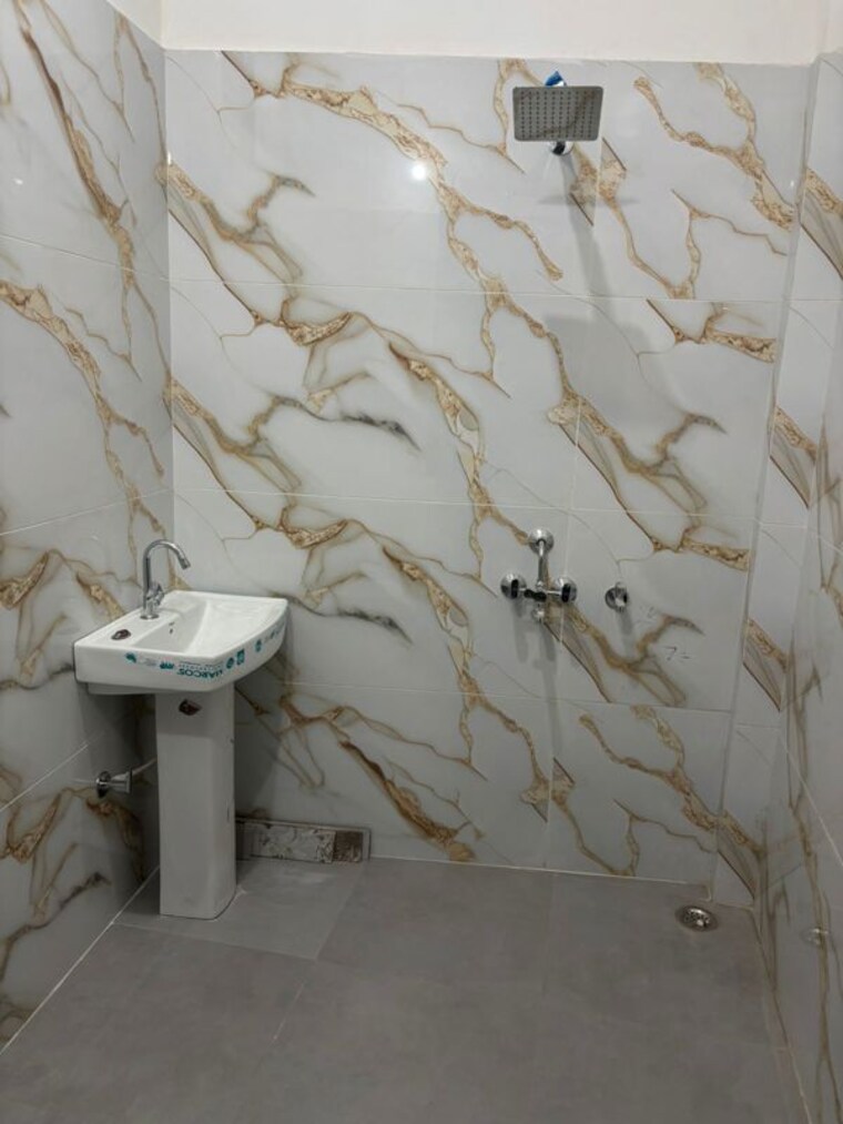 Bathroom, omaxe-anandam 2 Bedroom 1100 Sq.Ft. Independent House In Raebareli Road Lucknow 10089039