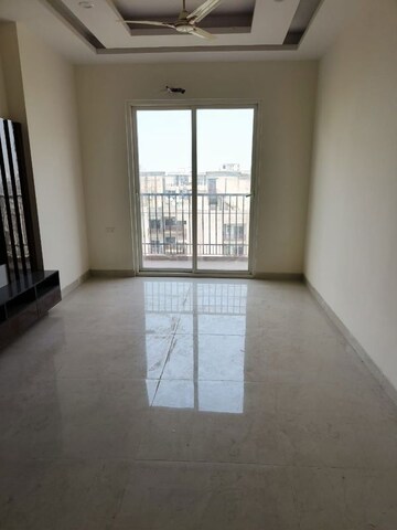 Room in 4 BHK Apartment at Gardenia Golf City, Sector 75 – for Sale