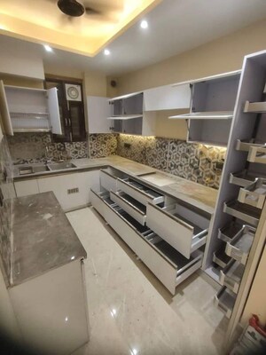 Kitchen in 3 BHK Builder Floor at Sector 84 – for Sale