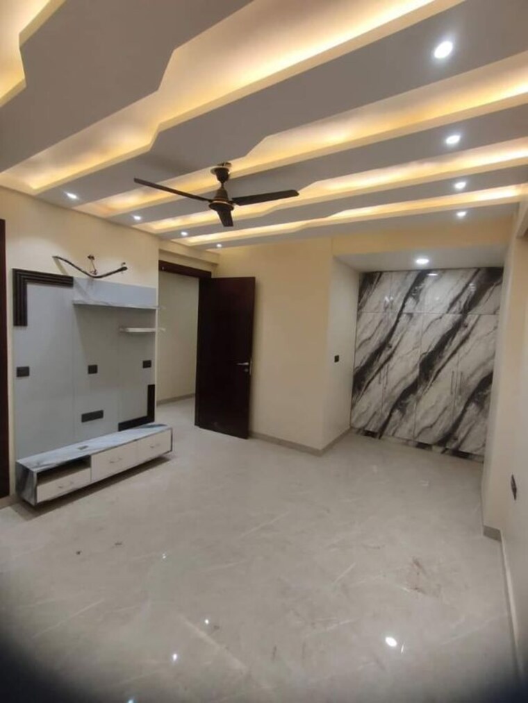 Team Area, sector 84 3 Bedroom 150 Sq.Yd. Builder Floor In Sector 84 Faridabad 10089034