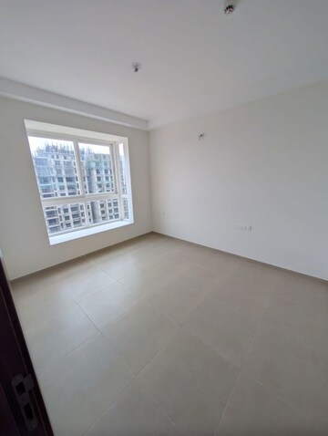 Room in 1 BHK Apartment at Bhartiya City Nikoo Homes 4, Thanisandra Main Road – for Sale