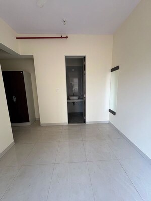 Room in 2 BHK Apartment at Ashar Edge, Pokhran Road No Two – for Rent