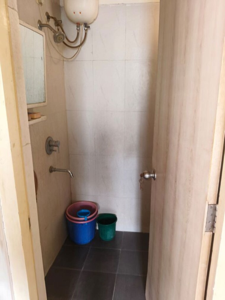 Bathroom, lodha-palava-casa-bella 1 Bedroom 585 Sq.Ft. Apartment In Dombivli East Thane 10089181