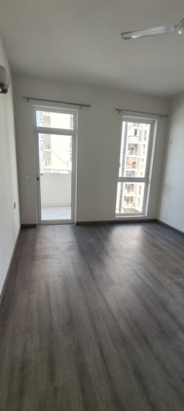 Room in 2 BHK Apartment at Ireo The Corridors, Sector 67a – for Rent