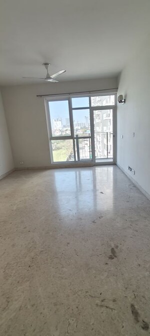 Room in 2 BHK Apartment at Ireo The Corridors, Sector 67a – for Rent