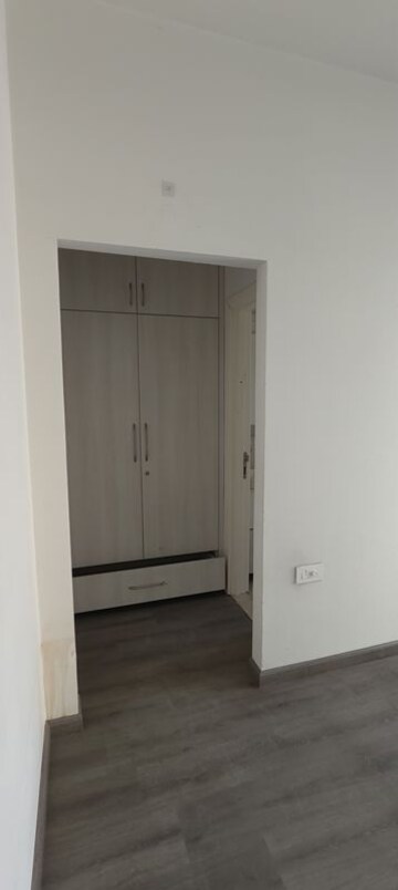 Room in 2 BHK Apartment at Ireo The Corridors, Sector 67a – for Rent