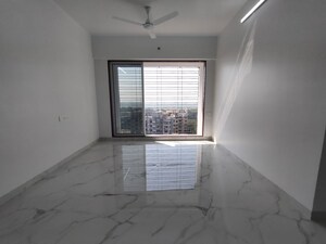 Room in 1 BHK Apartment at Kandivali West – for Sale