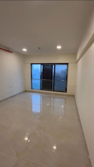 Room in 2 BHK Apartment at IM Applaud 38, Goregaon East – for Sale