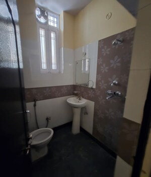 Washroom in 5 BHK Villa at Hanuman Nagar Extension – for Rent