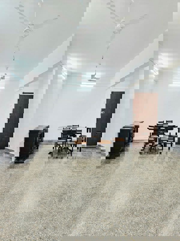 2 BHK 1250 Sq.Ft. Apartment in Everest Chambers Malabar Hill