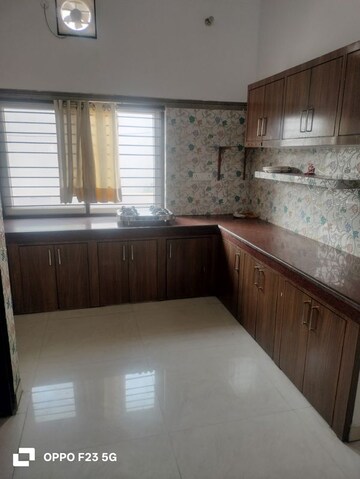 Kitchen in 3 BHK Builder Floor at Gomti Nagar – for Rent