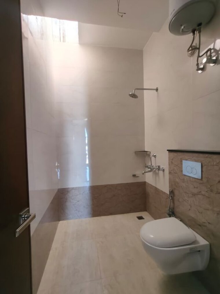 Bathroom, sector 79 2 Bedroom 2400 Sq.Ft. Builder Floor In Sector 79 Mohali 10089281