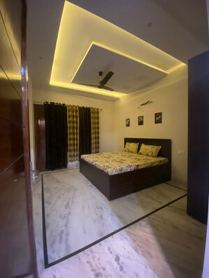 Bedroom in 2 BHK Builder Floor at Sector 77 – for Rent