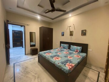 Bedroom in 2 BHK Builder Floor at Sector 77 – for Rent