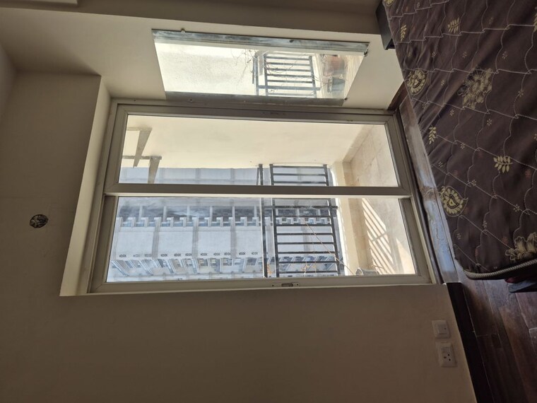 Balcony, sethi-max-royale 3 Bedroom 1250 Sq.Ft. Apartment In Sector 76 Noida 10089317