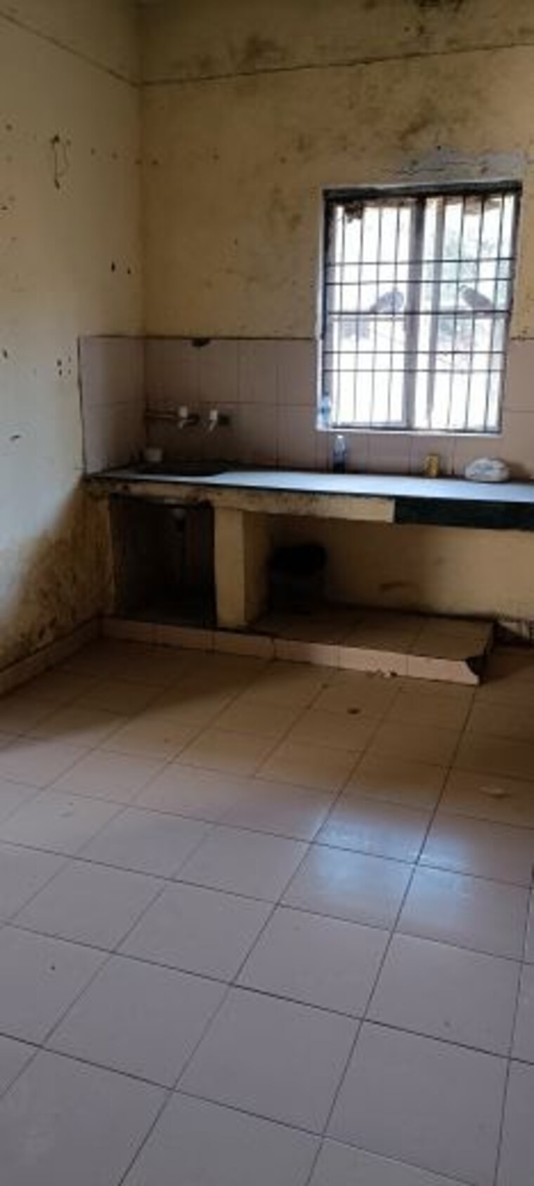 Kitchen, gda-ews-flats 2 Bedroom 32 Sq.Mt. Apartment In Madhuban Bapudham Ghaziabad 10089322