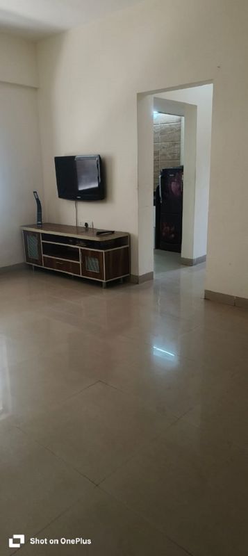 2 BHK +  1000 Sq.Ft. Apartment in Camelot Society