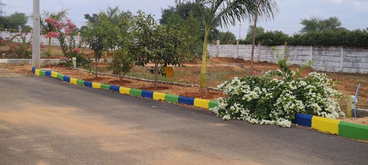 Garden, yuva-park  140 Sq.Yd. Plot In Shadnagar Hyderabad 10089323