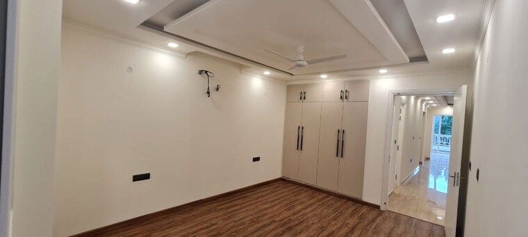 Room, puri-aman-vilas 4 Bedroom 435 Sq.Yd. Builder Floor In Sector 89 Faridabad 10089316