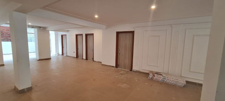 Room, puri-aman-vilas 4 Bedroom 435 Sq.Yd. Builder Floor In Sector 89 Faridabad 10089316