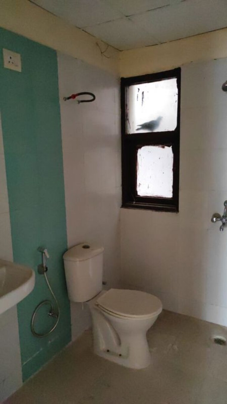 Bathroom, rps-savana 3 Bedroom 1590 Sq.Ft. Apartment In Sector 88 Faridabad 10089340