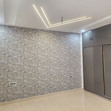 Room in 3 BHK Builder Floor at Puri Aman Vilas, Sector 89 – for Sale