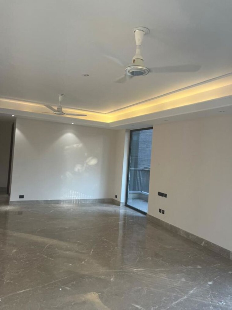Room, new rajinder nagar 4 Bedroom 500 Sq.Yd. Builder Floor In New Rajinder Nagar Delhi 10089377
