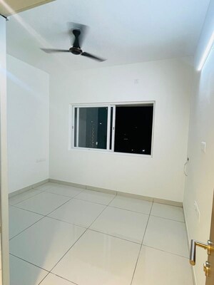 Room in 3 BHK Apartment at Avalon Park At The Prestige City, Sarjapur Road – for Rent