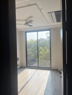 4 BHK + Pooja Room,Study Room,Extra Room Builder Floor For Sale in New Rajinder Nagar