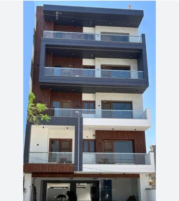 3 BHK Builder Floor For Sale in BPTP District, Sector 81