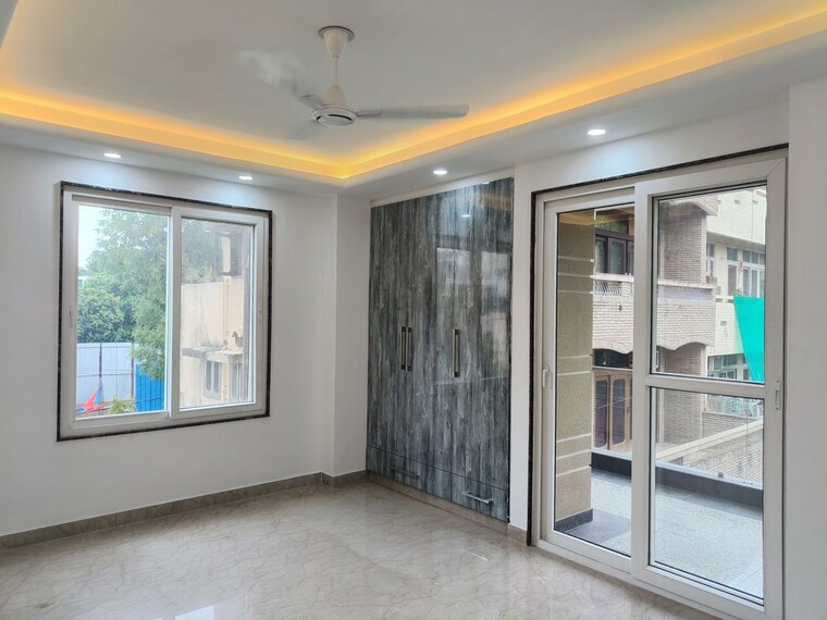 Room, kalkaji 3 Bedroom 1800 Sq.Ft. Builder Floor In Kalkaji Delhi 10076368