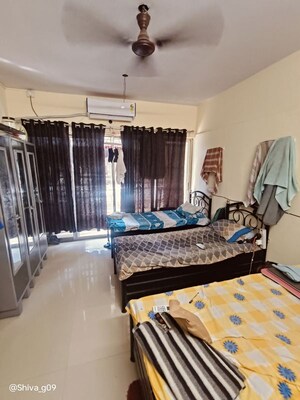 Bedroom in  Pg at Lower Parel West – for Rent