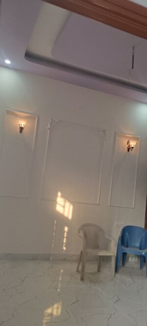 Room in 3 BHK Independent House at Yashoda Kunj – for Sale