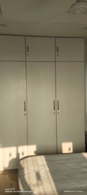 Furnished Amenities in  Pg at Worli Naka – for Rent